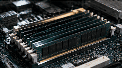 Server DRAM vs. Mobile DRAM Price Divergence: Arbitrage Opportunity Analysis